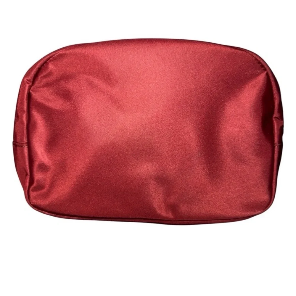 NWT Lululemon  Cranberry Pouch SOLD OUT - Picture 5 of 7
